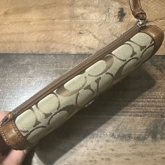 Coach Signature CC Canvas Tri-Fold Wallet - Picture 2 of 10